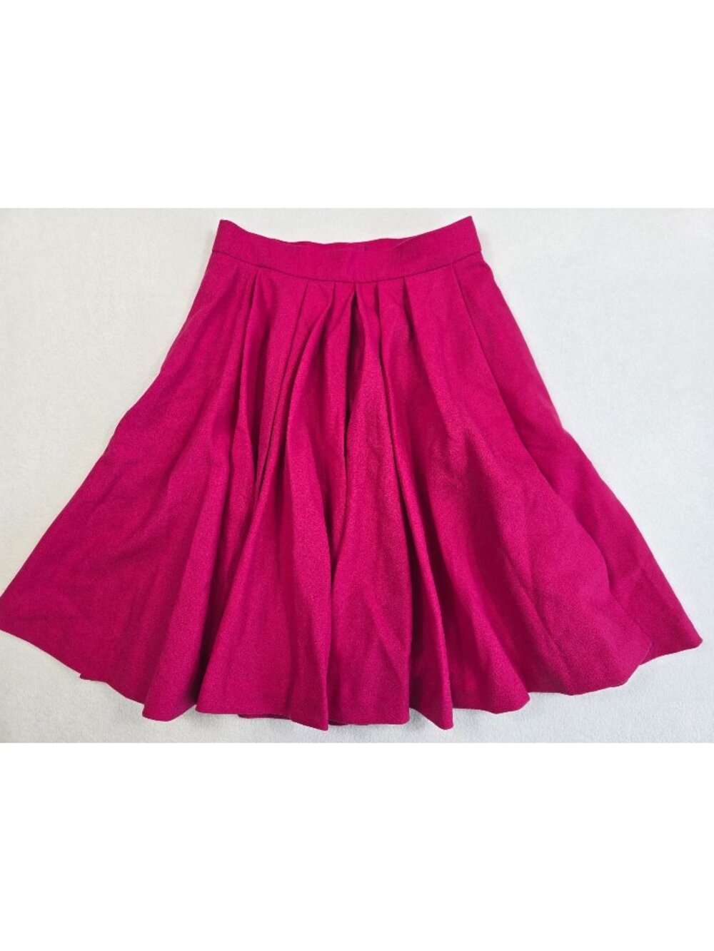 Ellen Tracy Linda Allard 100% Wool Pleated Skirt Size 4 Dark Pink Magenta